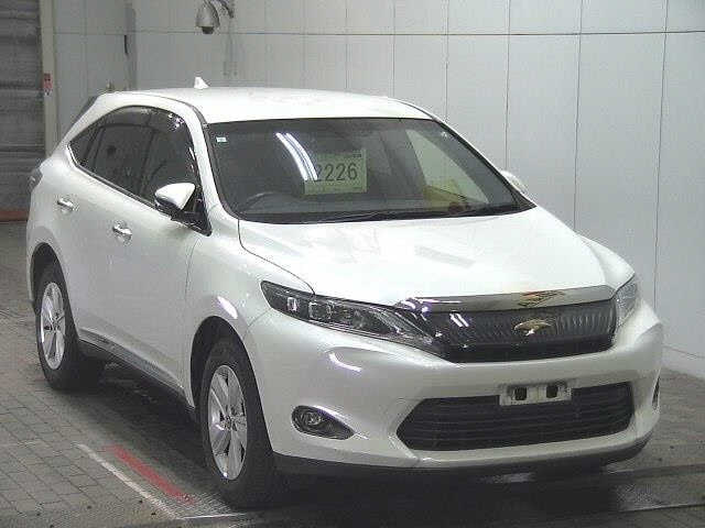 TOYOTA HARRIER май 2017