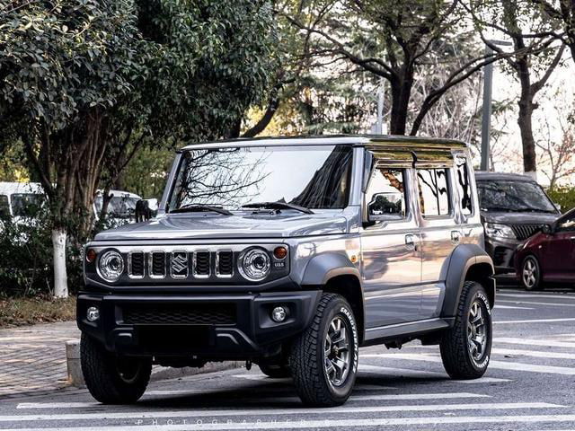 Suzuki Jimny вырос в размерах и цене