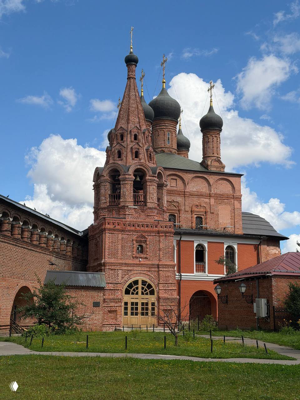 Епархия для Орды, тюрьма для Герцена, чайная для нас