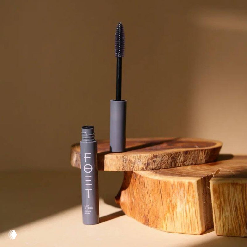 Пептидная сыворотка для роста ресниц и бровей FOET